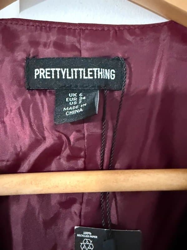 PrettyLittleThing Pretty little thing burgundy waistcoat