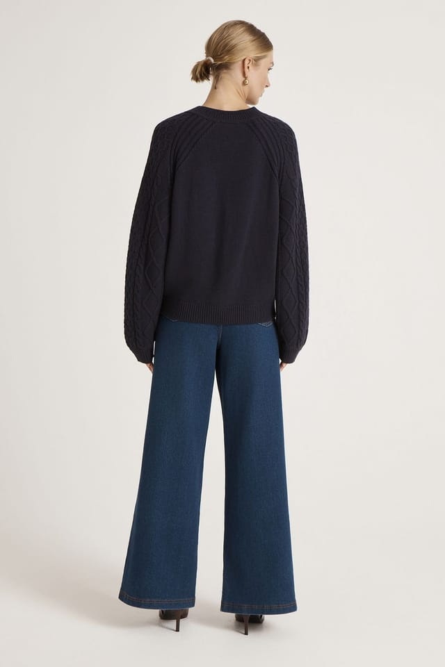 Finery London Finery London Women's Ellie Crew Neck Knitted Jumper in Dark Navy - 3