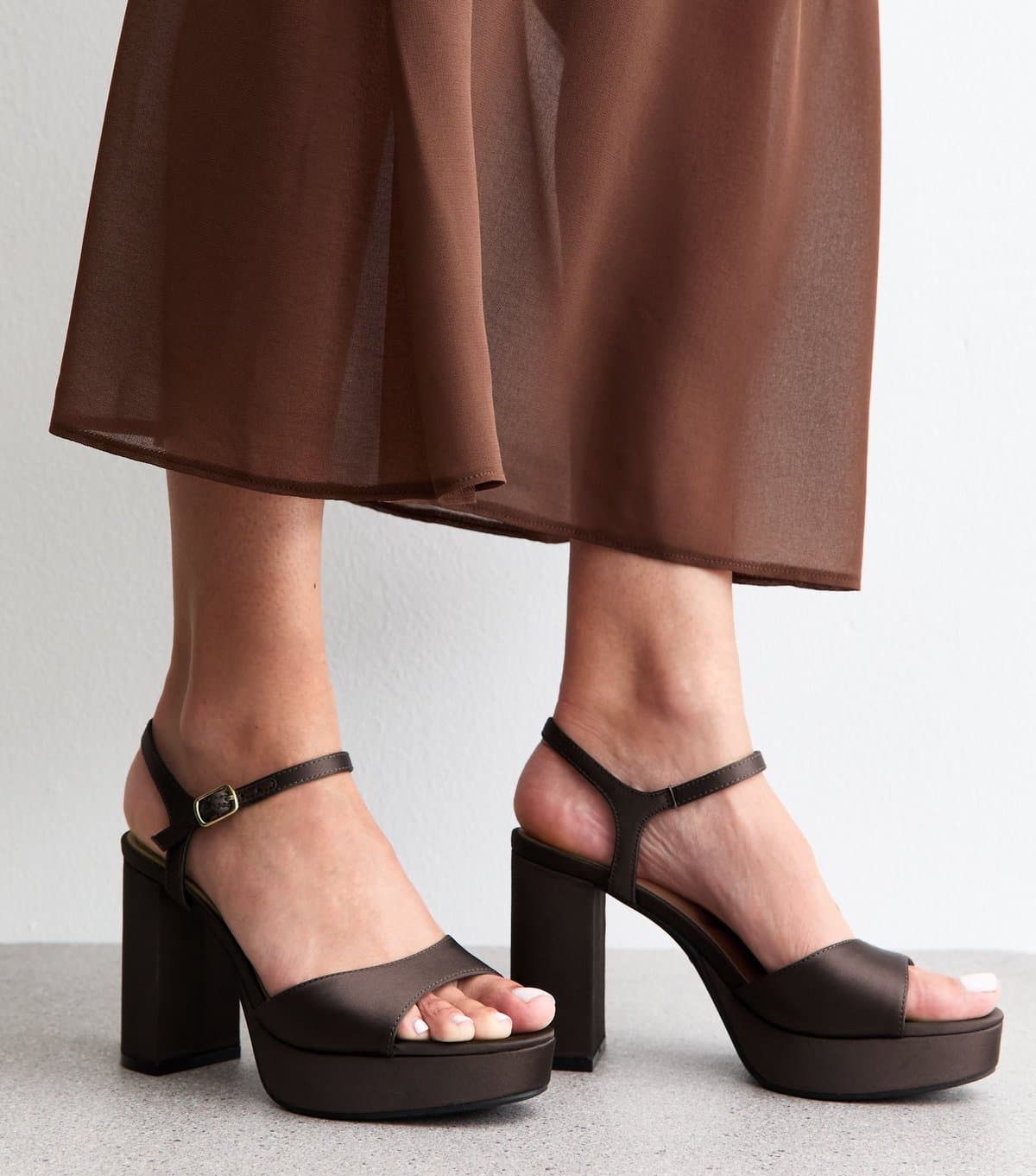 New Look Women's Brown Satin Block Heel Platform Sandals Vegan New Look