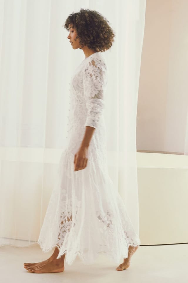 Izabel London Izabel London Women's Floral Lace Layer Long Sleeve Maxi Dress in White - 3