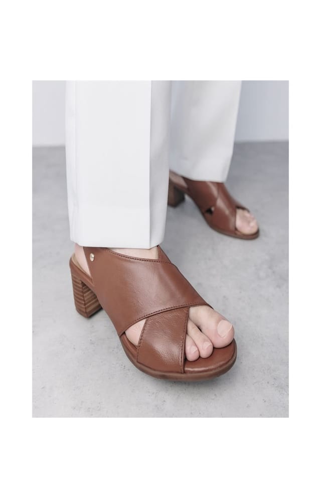 Moda In Pelle Moda In Pelle Women's 'Prinia' Leather Heeled Sandals in Tan - 2