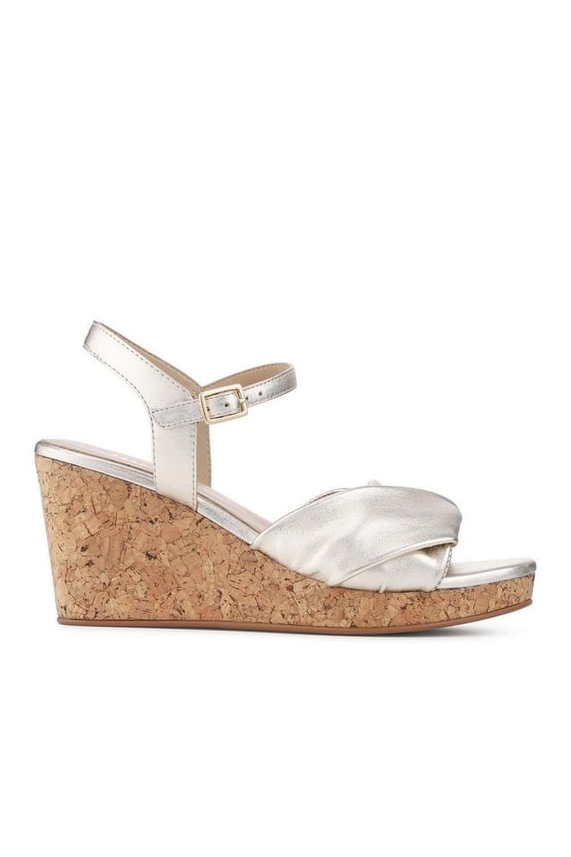 Jones Bootmaker Jones Bootmaker Women's Iva Leather Wedge Heel Sandals in Gold - 2