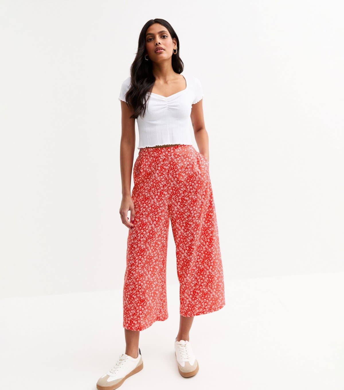 New Look New Look Red Ditsy Print Cropped Trousers