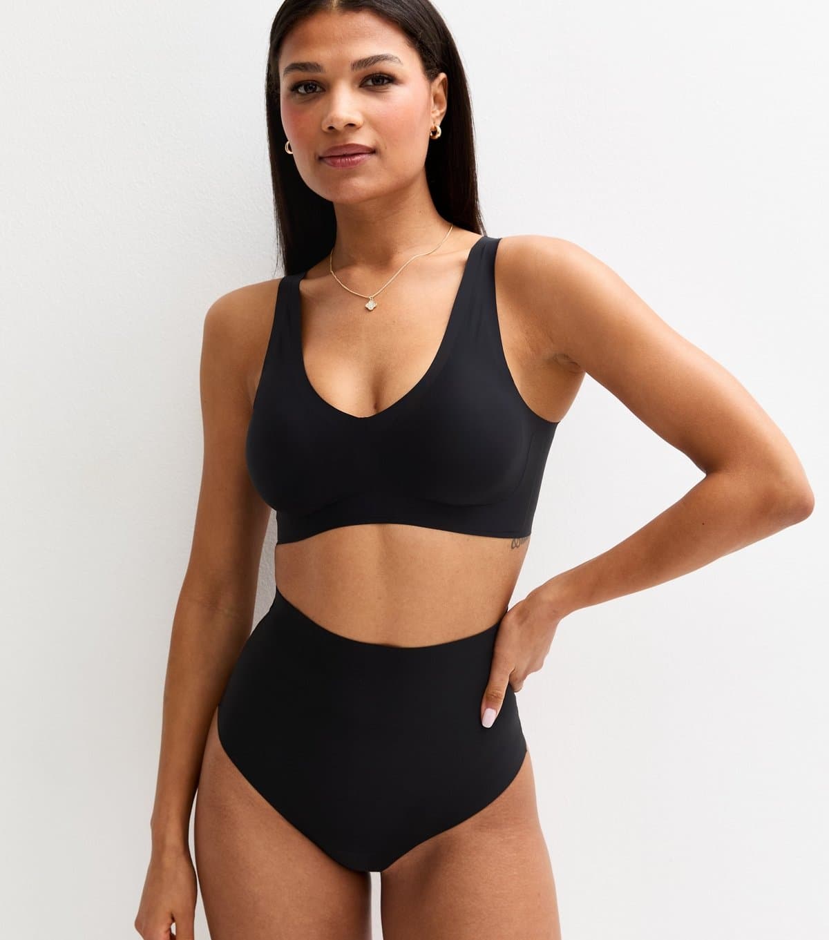 New Look Women's Black Bonded Smooth High Waist Medium Control Shaping Thong New Look