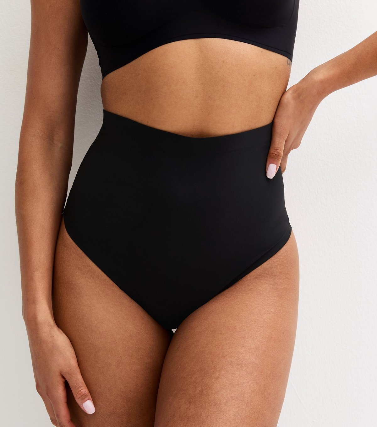 New Look Women's Black Bonded Smooth High Waist Medium Control Shaping Thong New Look - 2