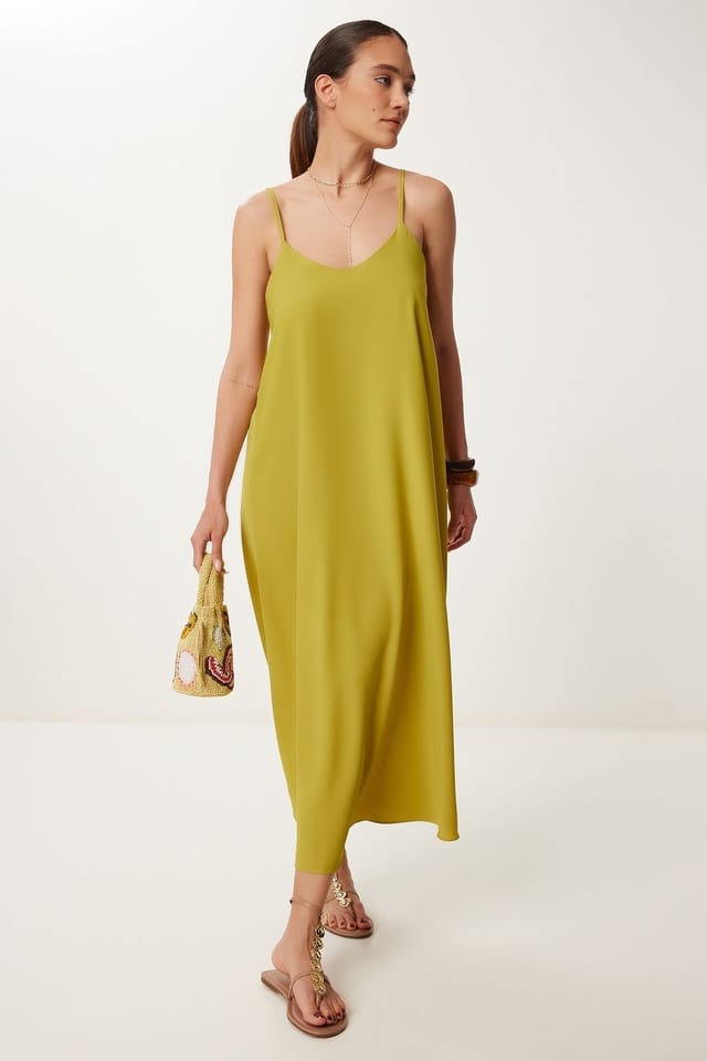 Happiness Istanbul Happiness Istanbul Women's Loose Fit Midi Dress with U Collar in Green - 3