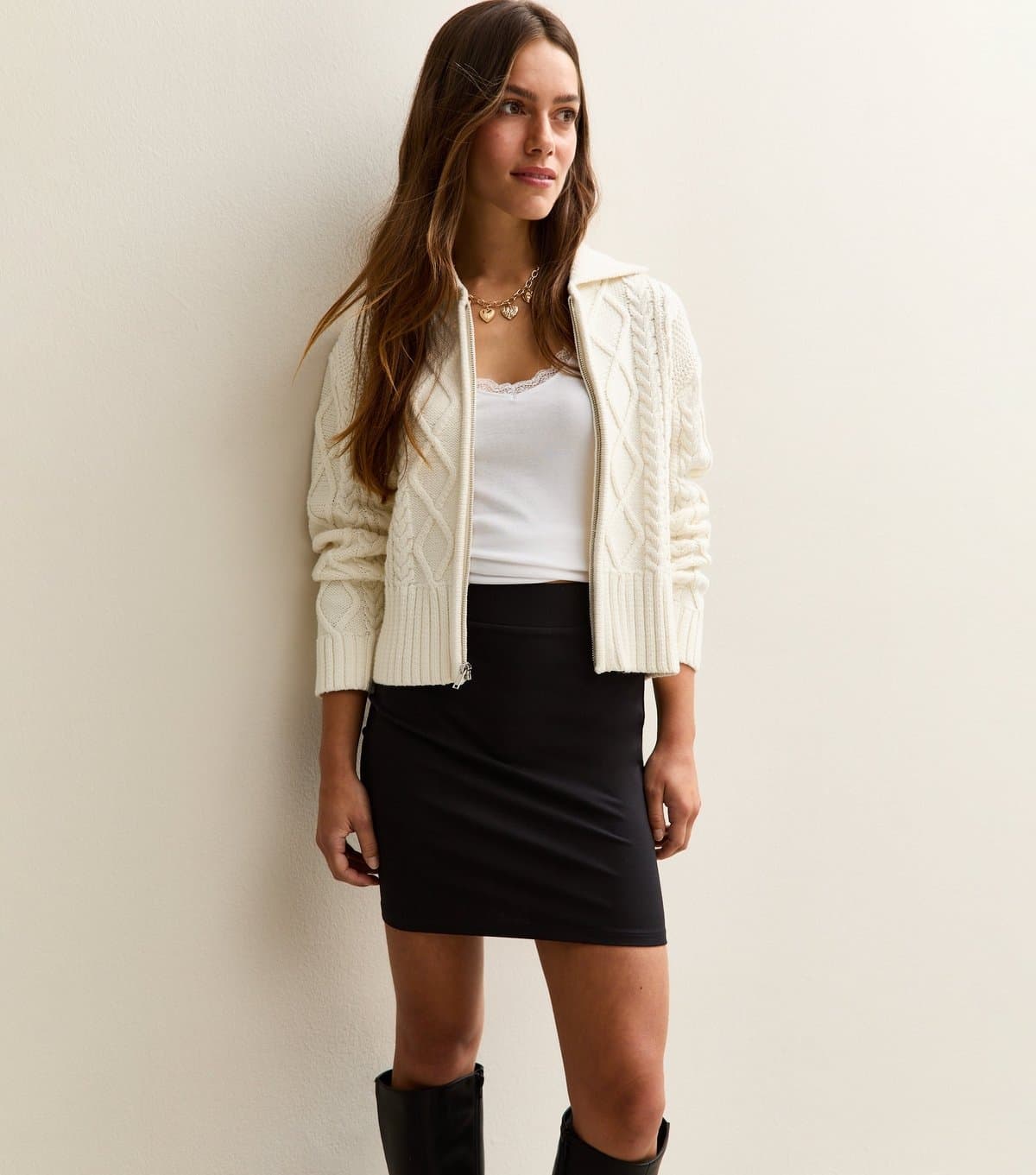 New Look Women's Petite Black Jersey Tube Mini Skirt New Look