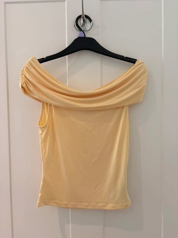 Topshop Topshop BN pastel yellow Bardot top slinky material off the shoulder top short sleeve sleeveless