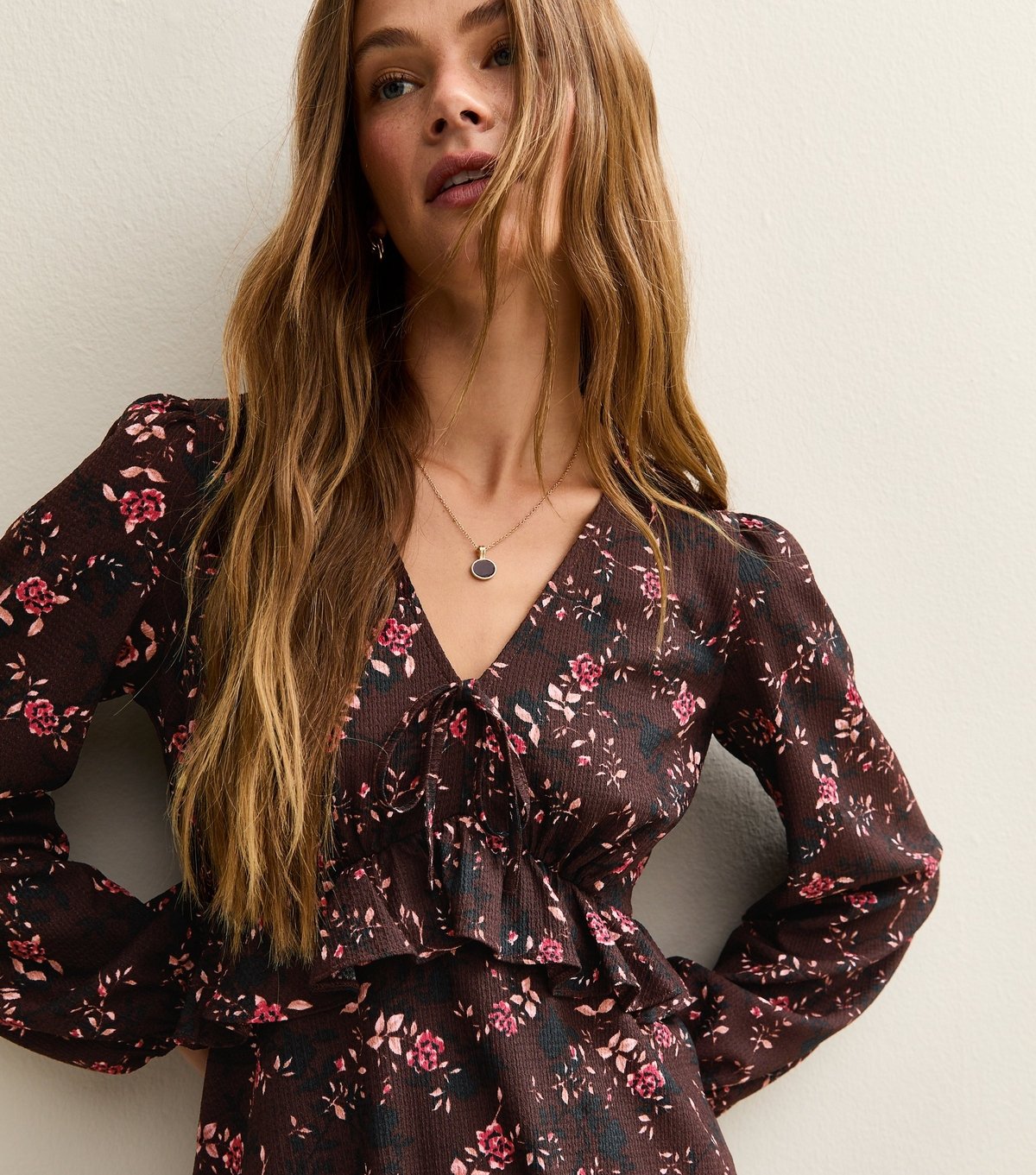 New Look Women's Brown Floral Print Frilly Trimmed Crinkle Mini Dress New Look - 3