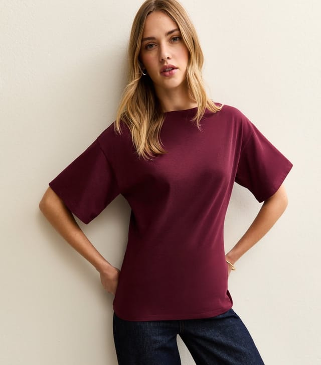 New Look Women's Dark Burgundy Fitted Waist Slash Neck T-Shirt New Look - 2