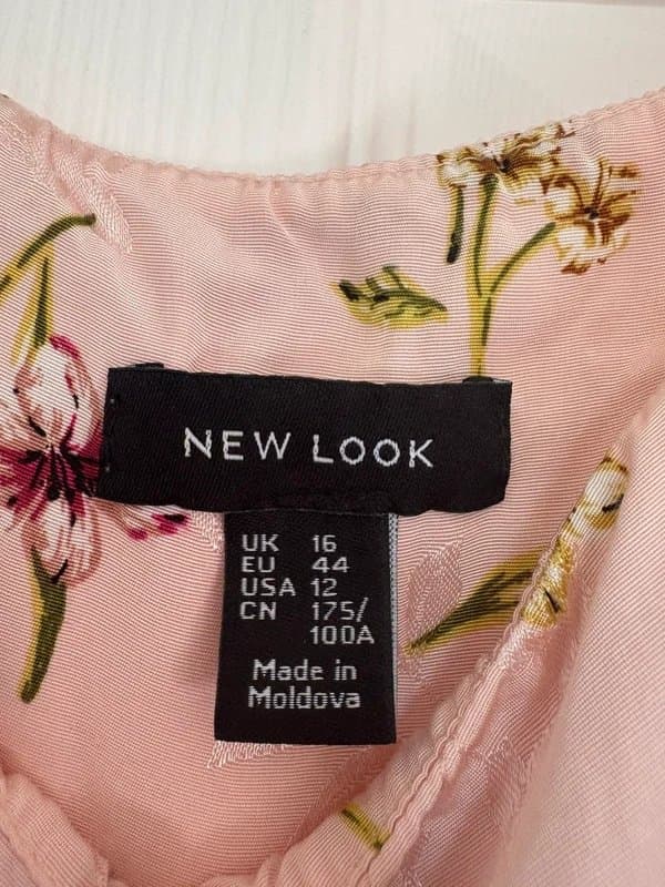 New Look New Look top size UK16