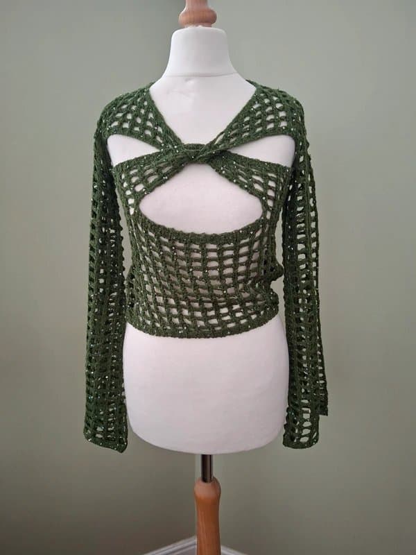 PrettyLittleThing PLT Pretty Little Thing Khaki Crochet Knitted Sequin Long sleeved Top Size XS