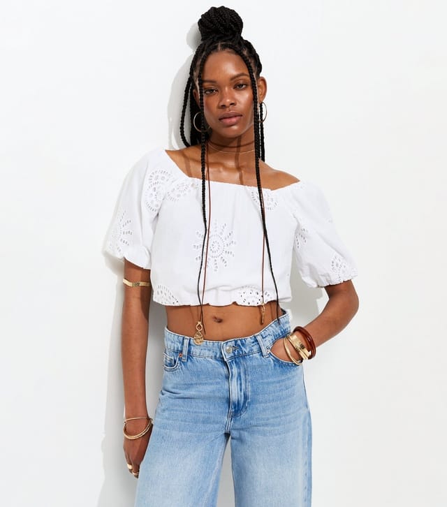 New Look Women's White Broderie Anglaise Bubble Hem Cropped Top New Look - 2
