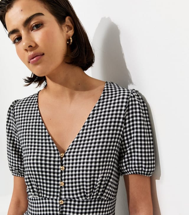 New Look Women's Black Crinkle Texture Gingham Button Front Short Sleeve Midi Dress New Look - 2