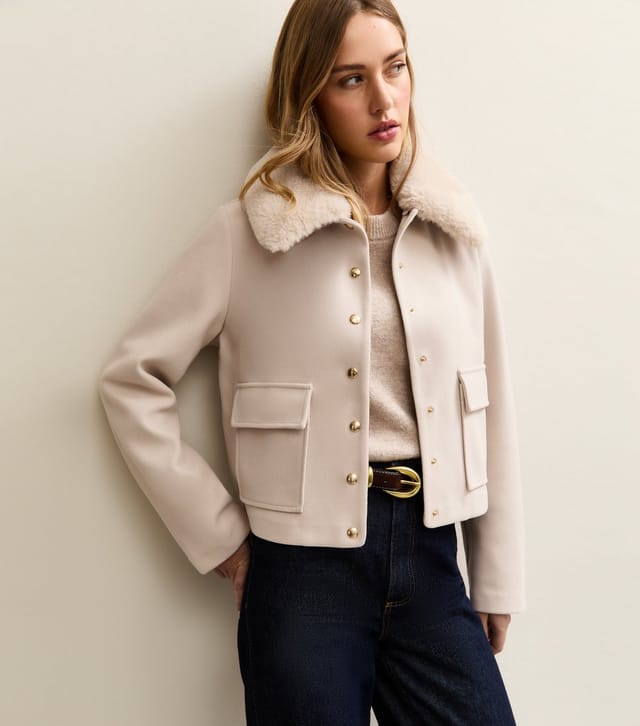 New Look Women's Off White Faux Fur Collar Short Shacket New Look - 2