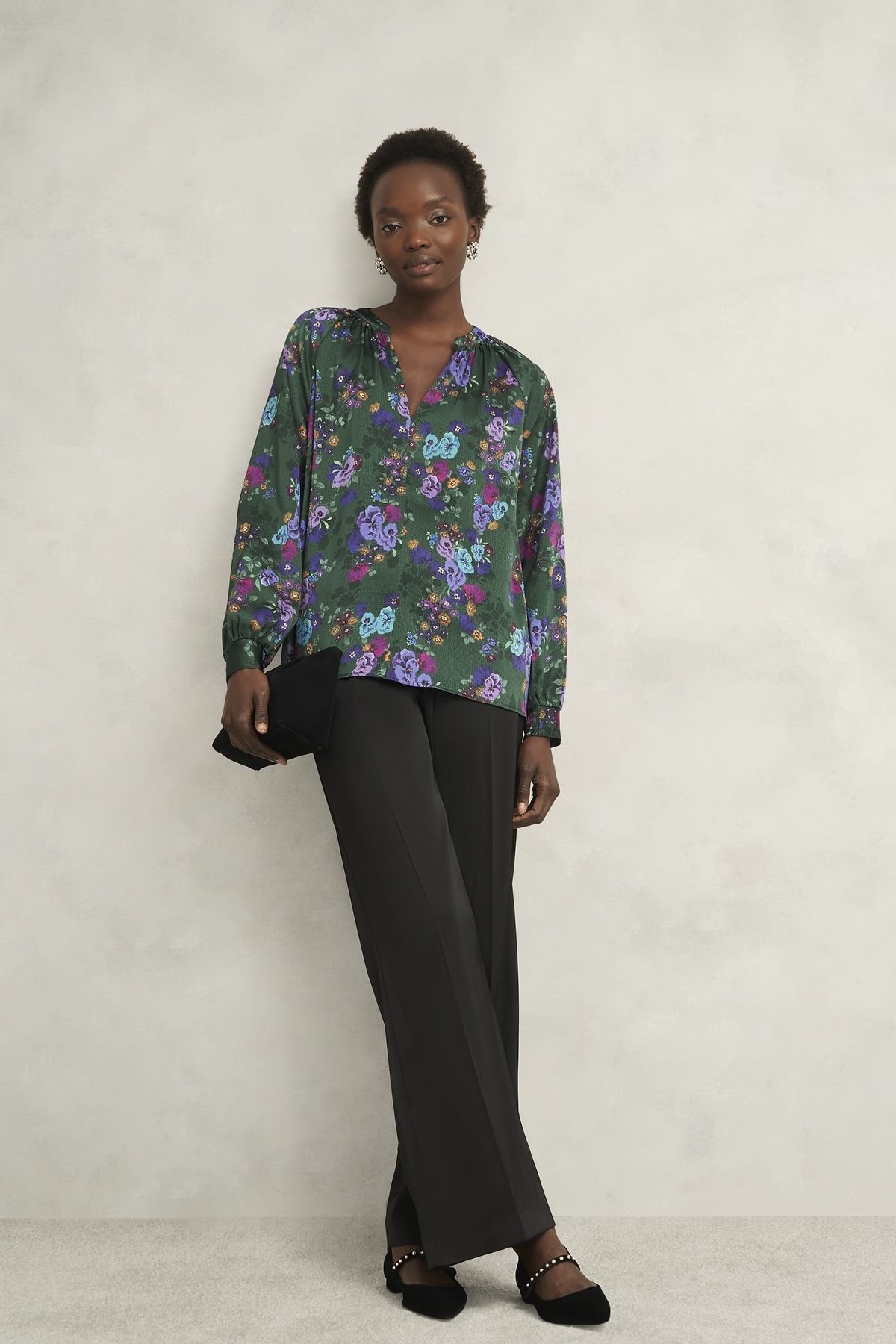 Hobbs London Hobbs London Women's Edna Floral Print Blouse in Bottle Green - 3