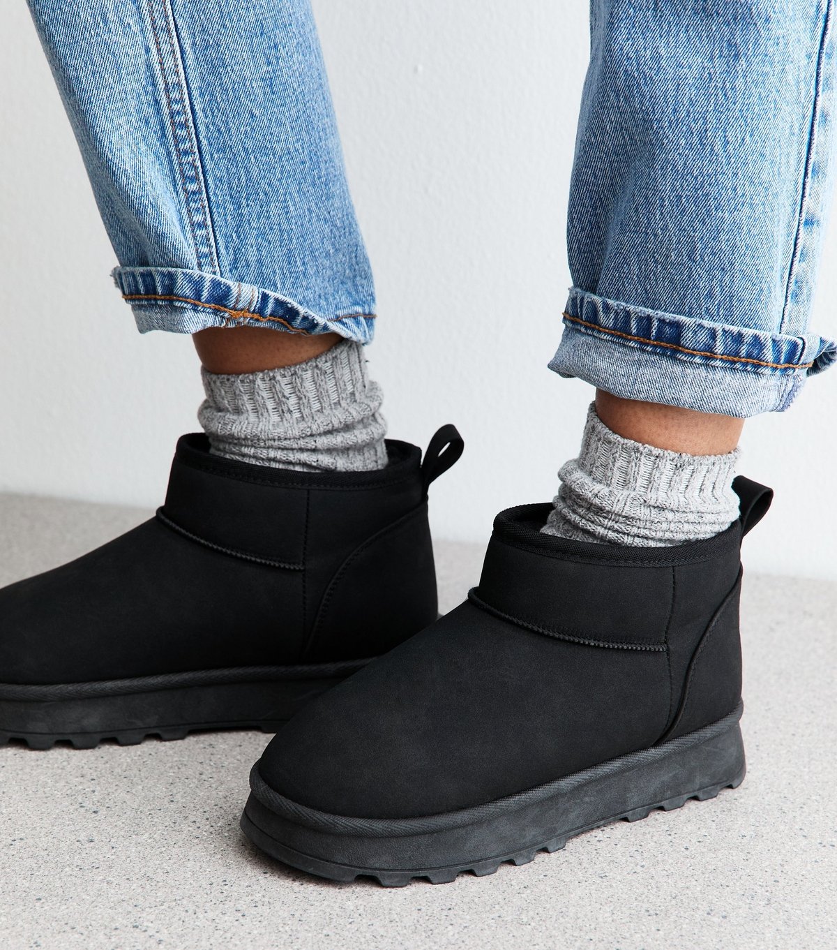 New Look Women's Black Faux Suede Lined Ankle Boots Vegan New Look - 2