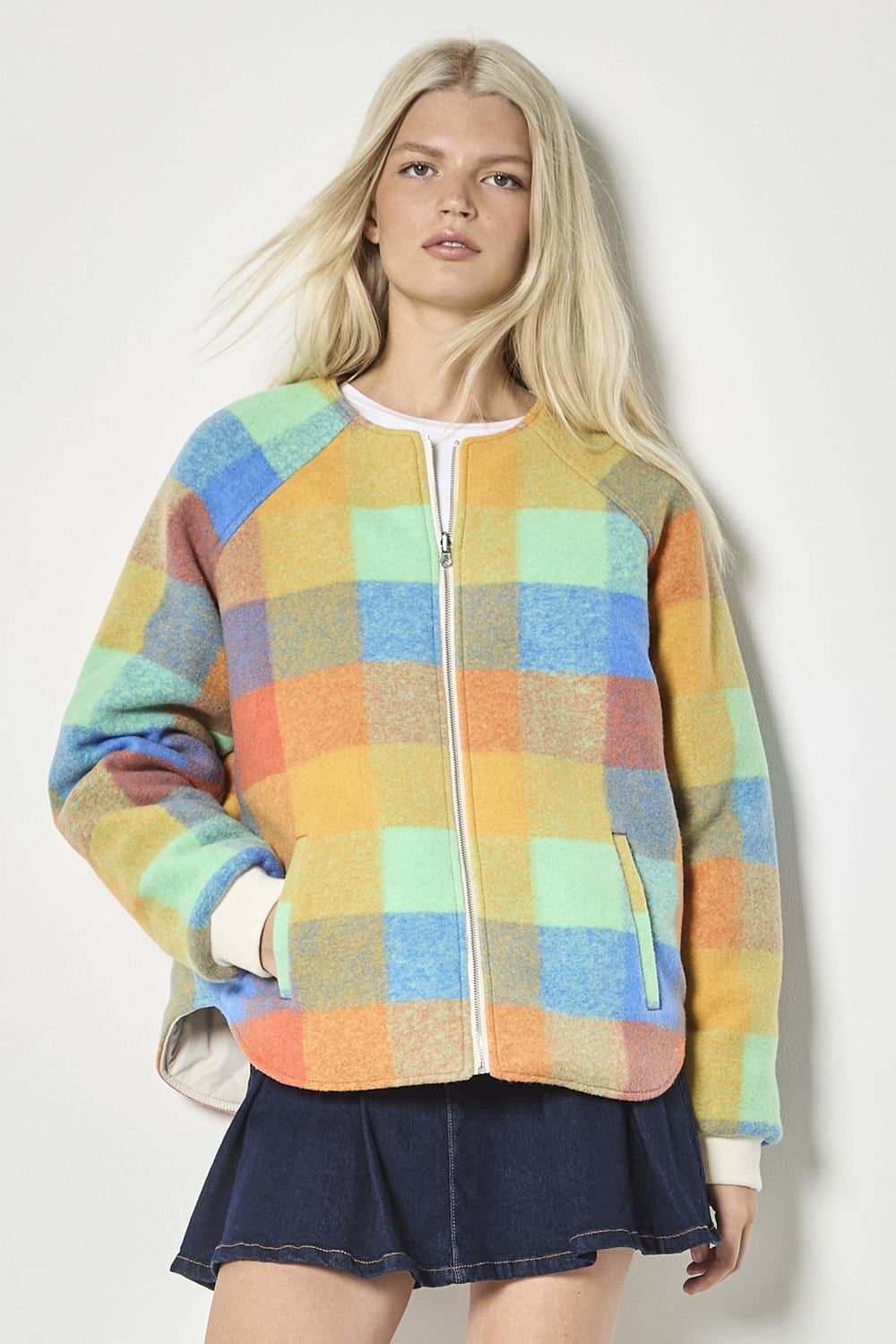 Apricot Apricot Women's Reversible Check Fleece Quilted Jacket in Beige