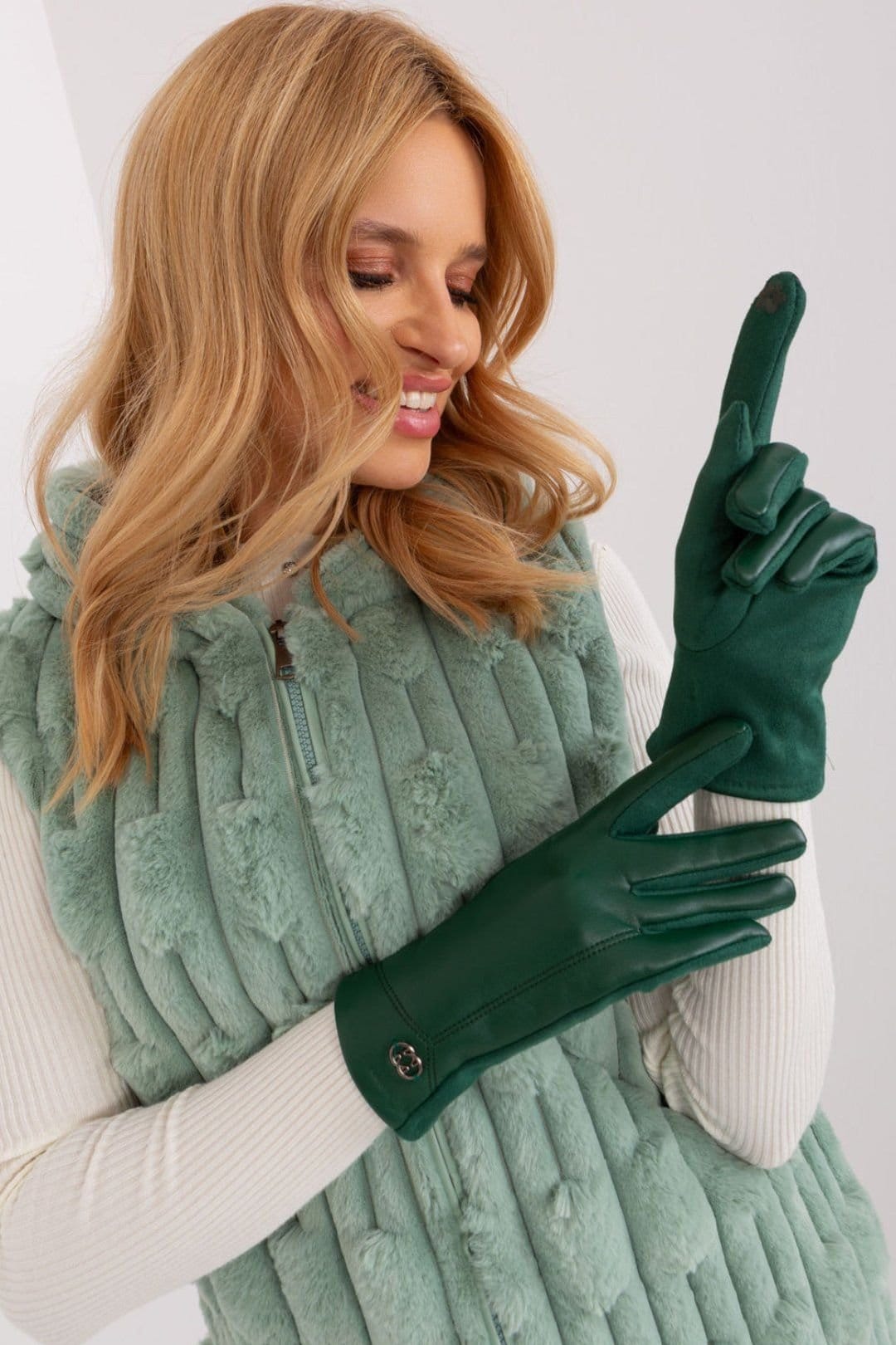 Love Lace Love Lace Women's Elegant Insulated Touchscreen Gloves with Embroidered Flower Finger in Green - 4