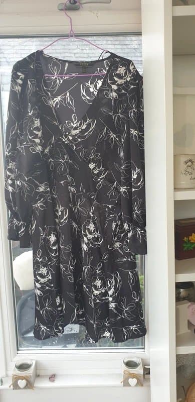 Lipsy Wrap dress never worn office wear summer dress