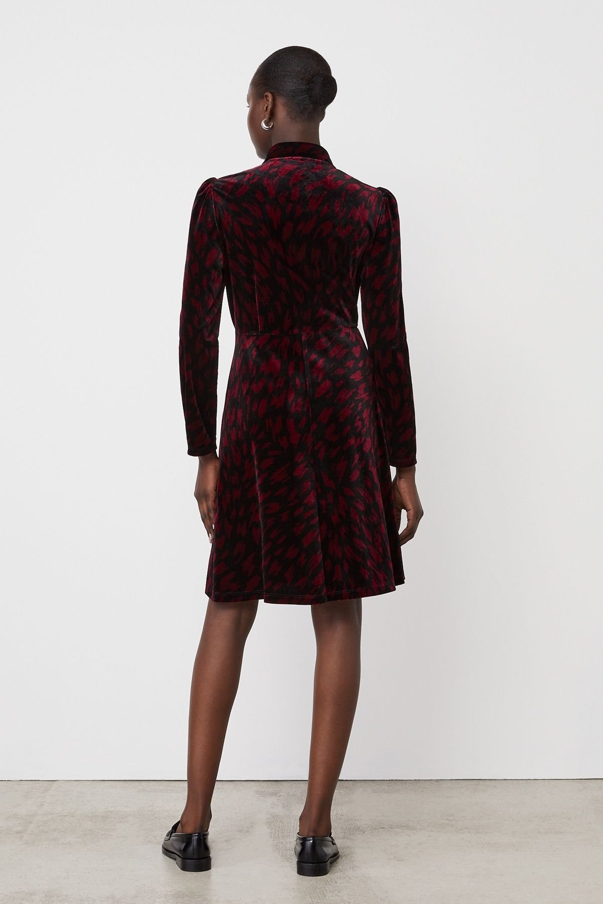 Finery London Finery London Women's Capri Animal Print Knee Length Dress in Wine - 3