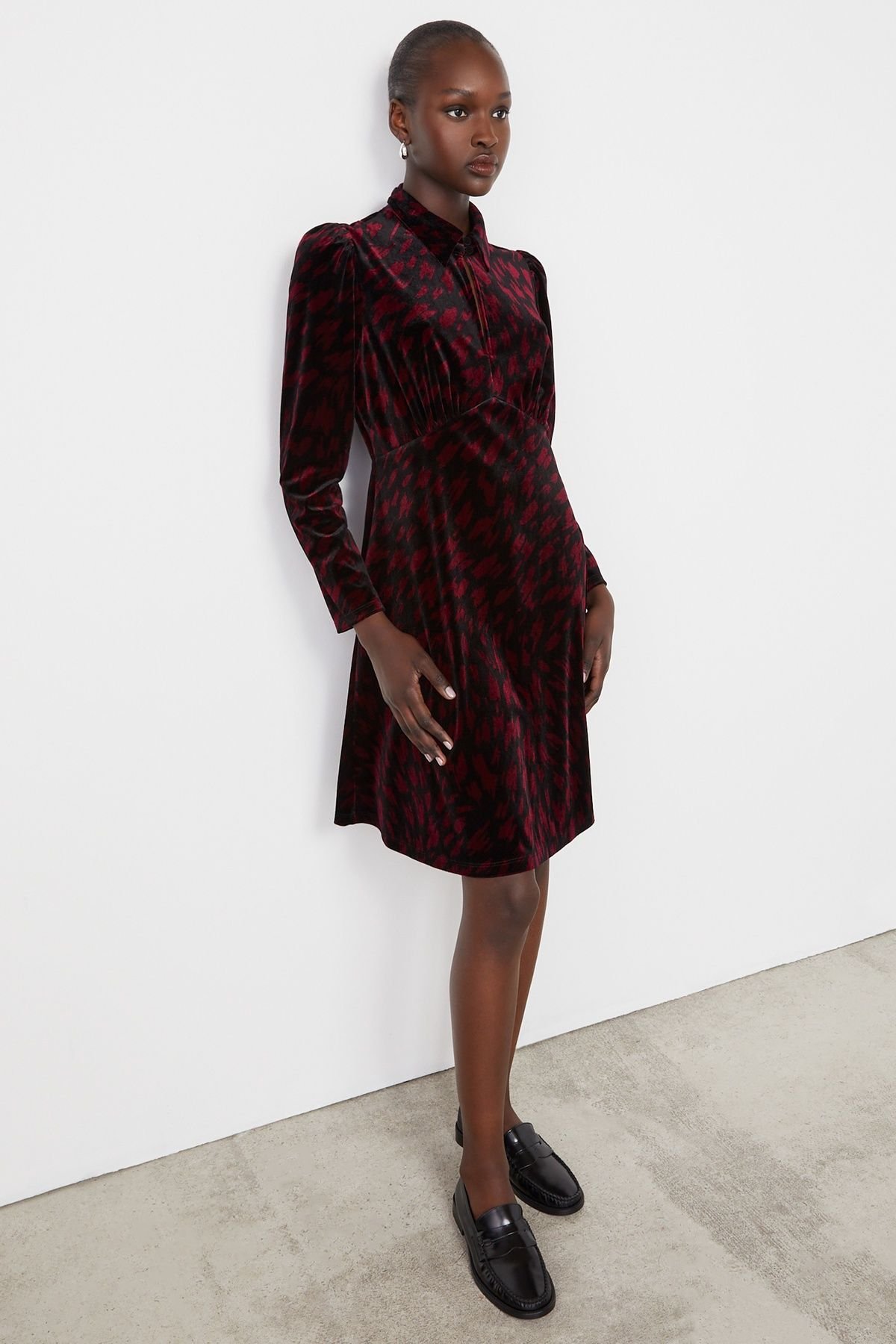 Finery London Finery London Women's Capri Animal Print Knee Length Dress in Wine - 4