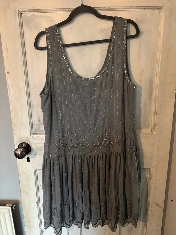 New Look New look Grey Embellished Flapper Style Dress – Size 16 - 1