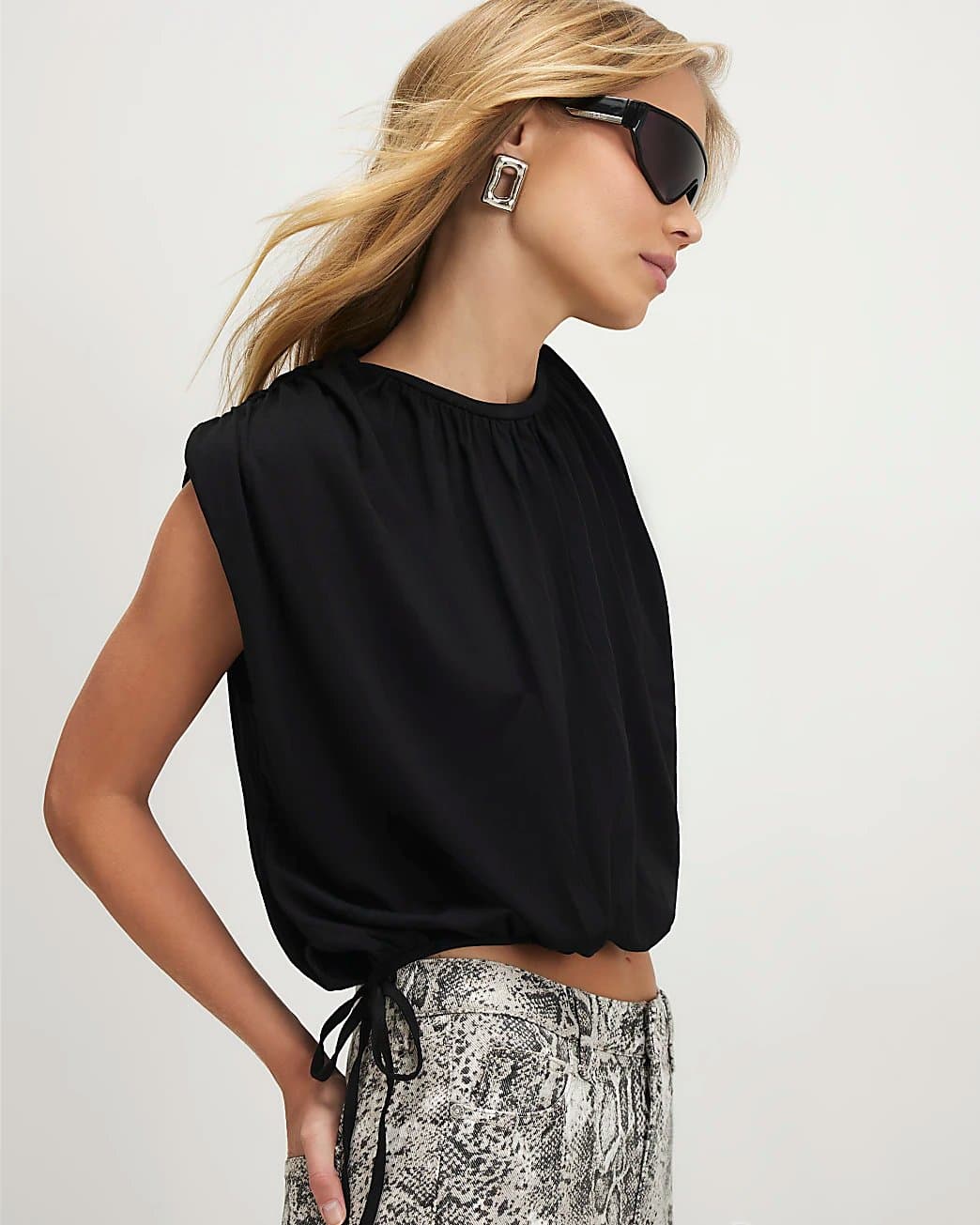 River Island River Island Womens Black Cotton Short Sleeve Bubble Hem T-Shirt