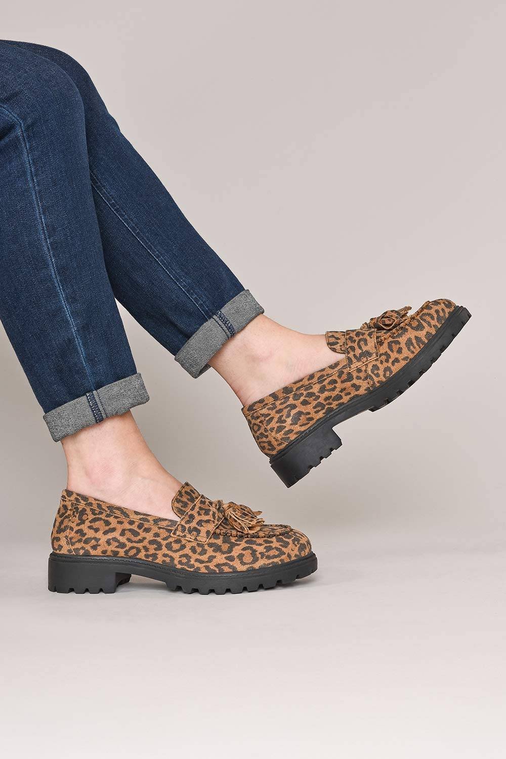 Moshulu Moshulu Women's 'Bloomer' Chunky Dual Fit Loafer - 2