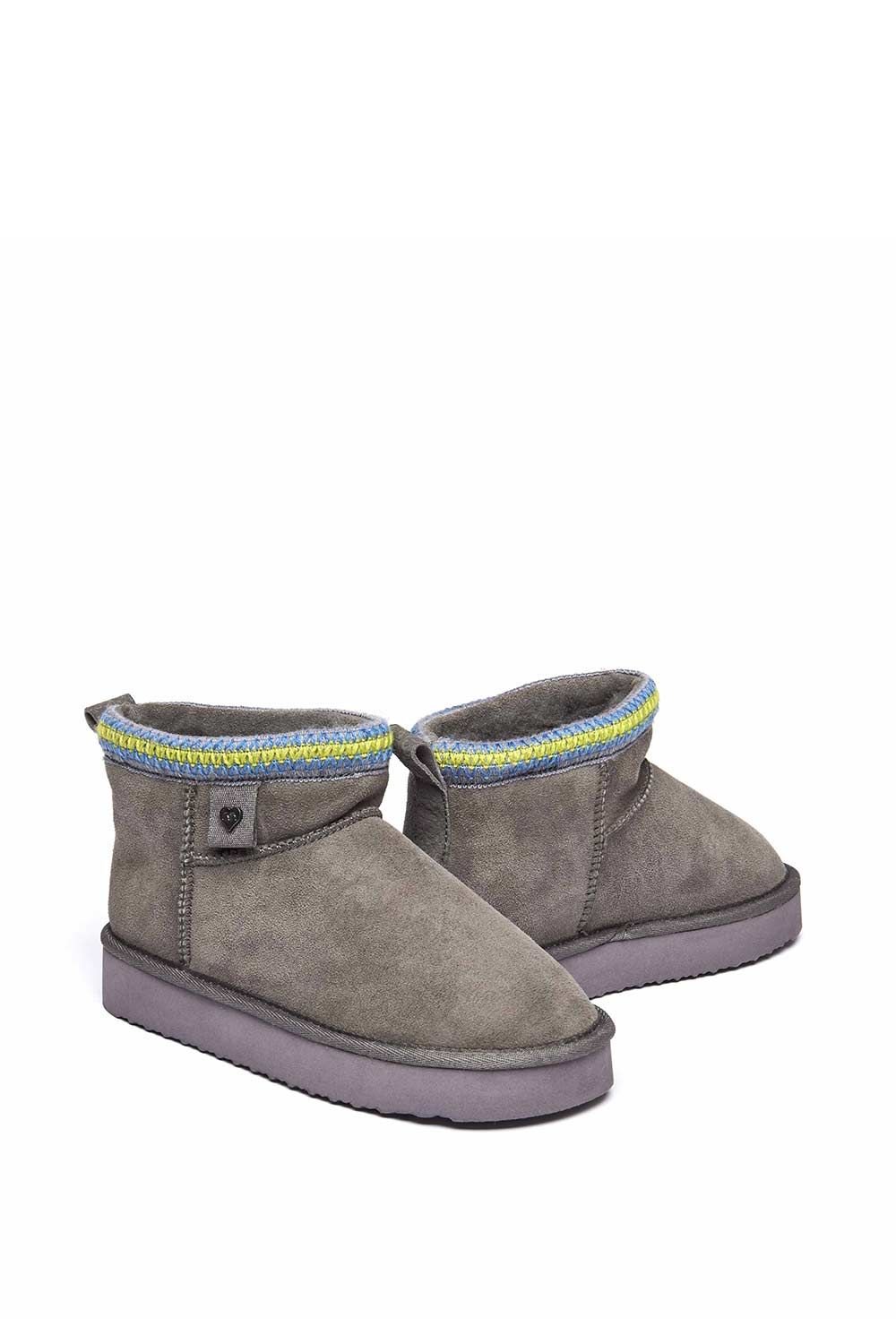 Moshulu Moshulu Women's 'Merriment' Sheepskin Bootie Slippers in Grey - 2