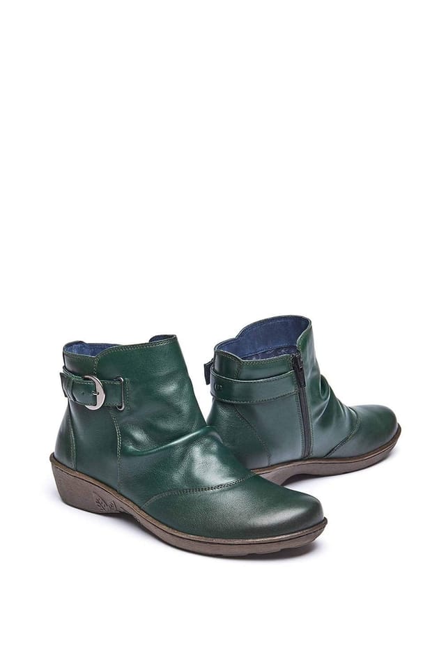 Moshulu Moshulu Women's 'Bourbon 2' Slouchy Leather Ankle Boots in Dark Green - 2