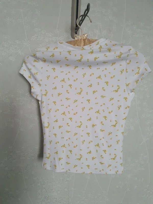 New Look Floral cap sleeved t shirt