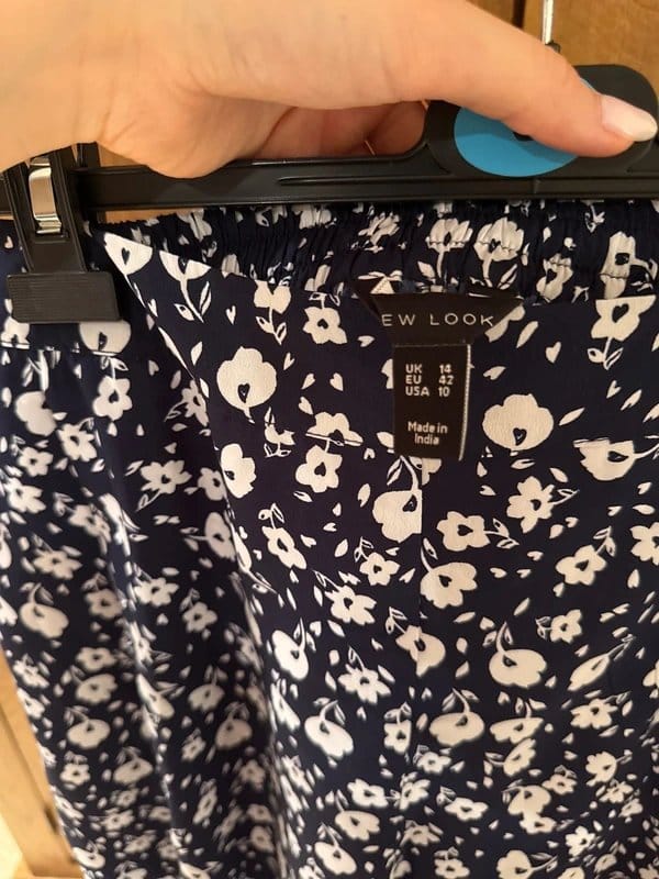 New Look Navy Floral Wide Leg 3/4 Length Trousers