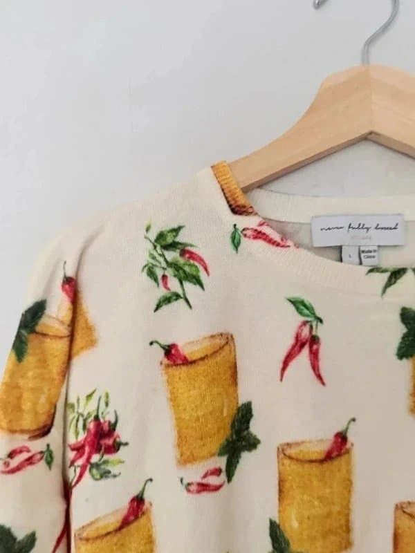 Never Fully Dressed Never Fully Dressed Jumper Size Large Beige Yellow Chilli Print Bright Novelty .
