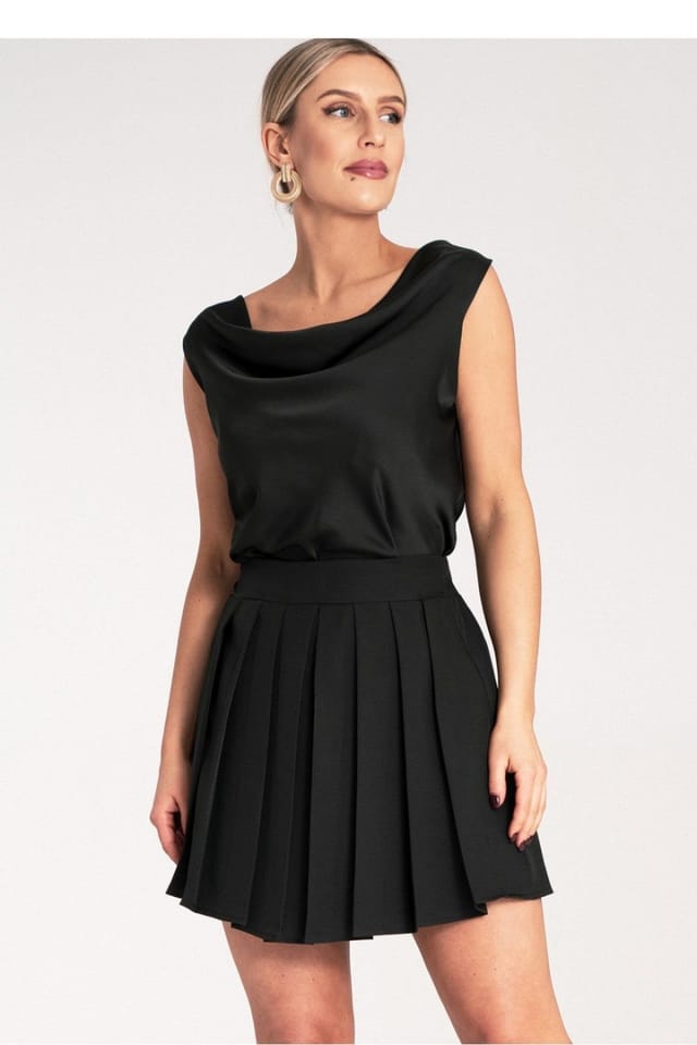 Love Lace Love Lace Women's Pleated Mini Skirt with Elastic Waistband Style 214841 in Black - 2