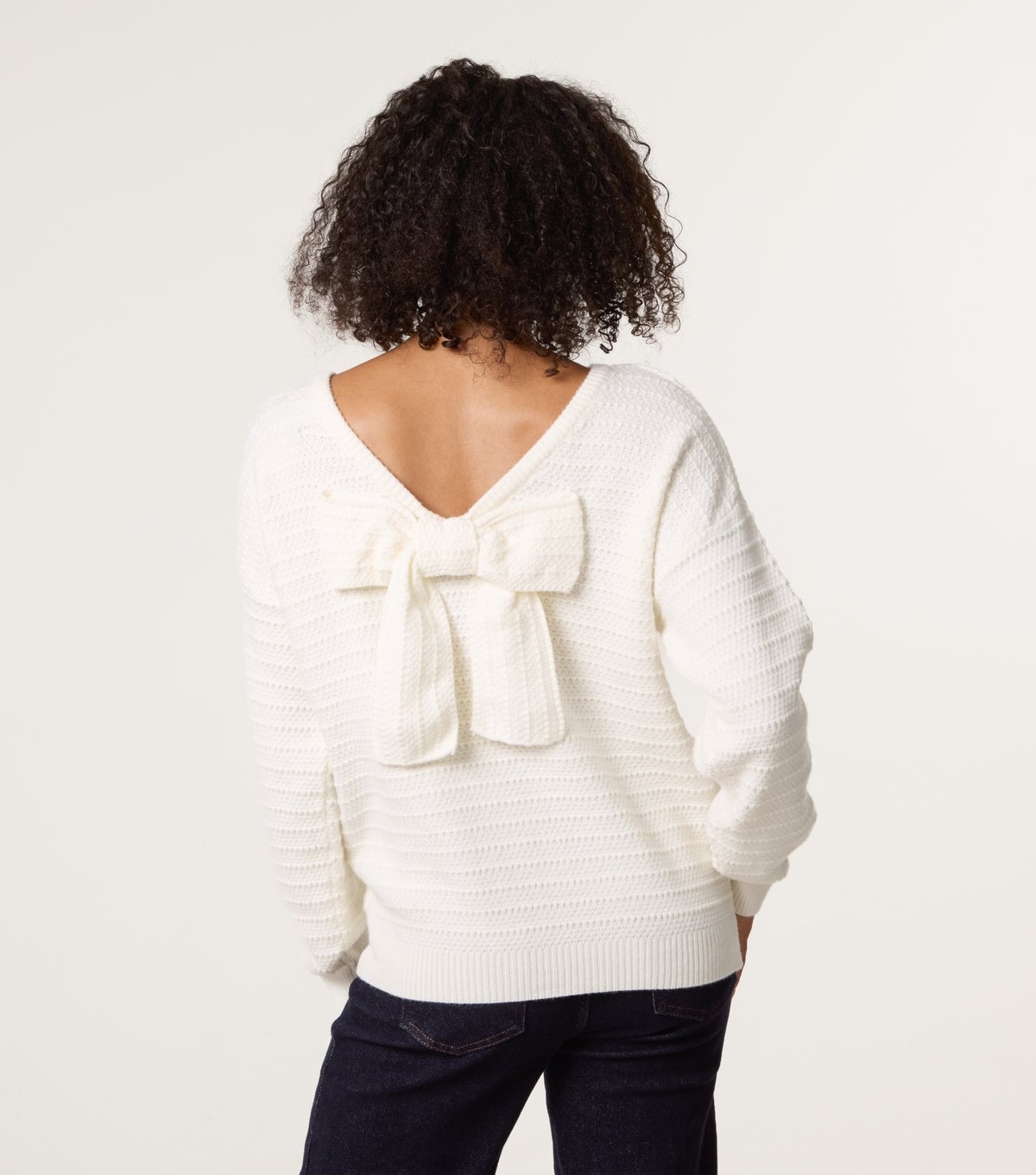 Blue Vanilla Women's Off White Bow Back Jumper Blue Vanilla New Look - 4