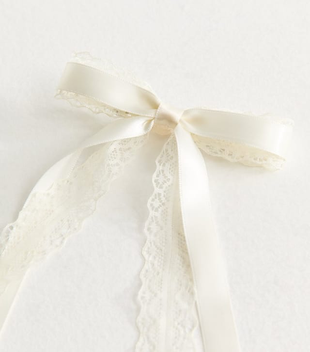 New Look Cream Satin Lace Bow Hair Clip New Look - 3