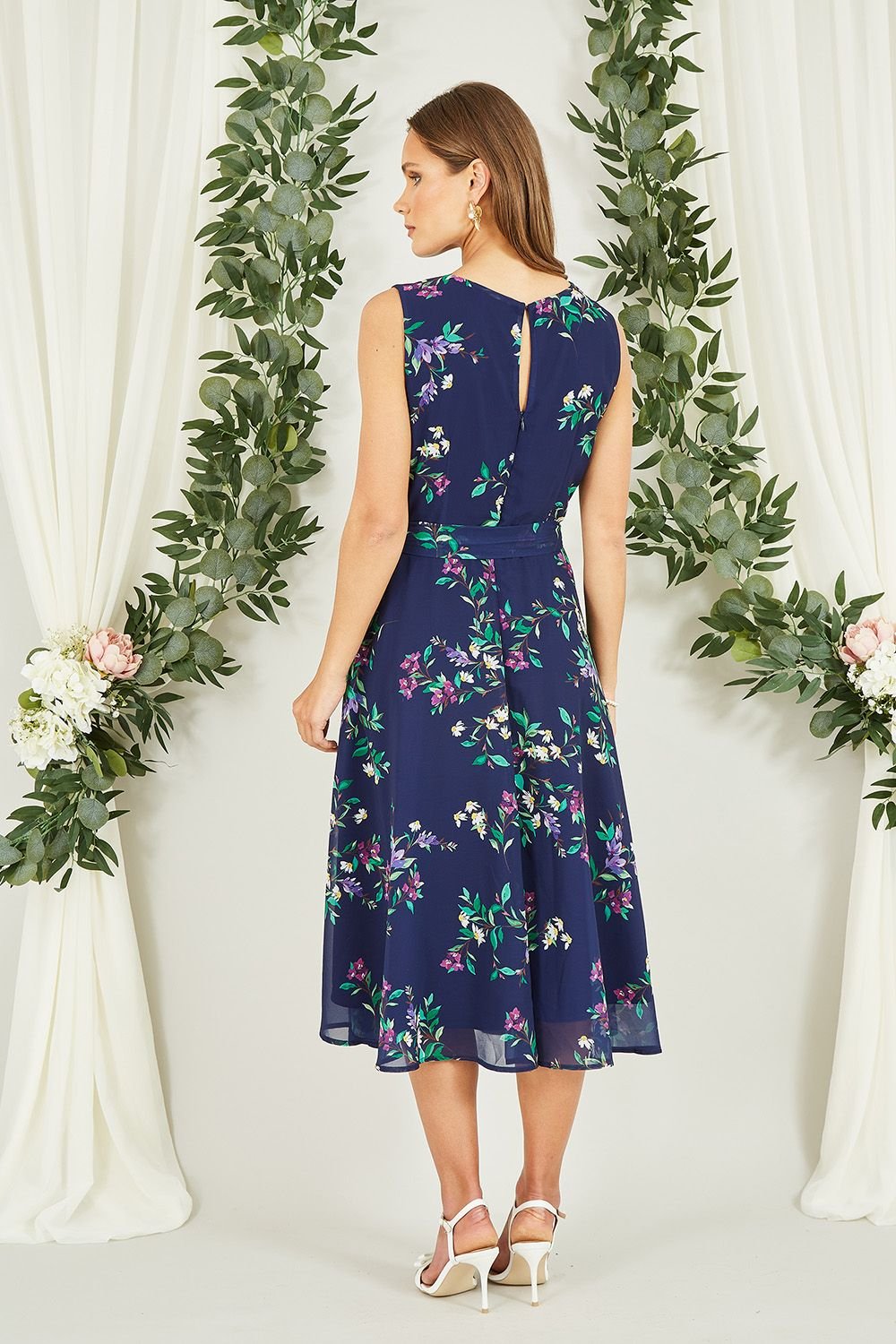 Yumi Yumi Women's Navy Floral Print Midi Skater Dress - 4