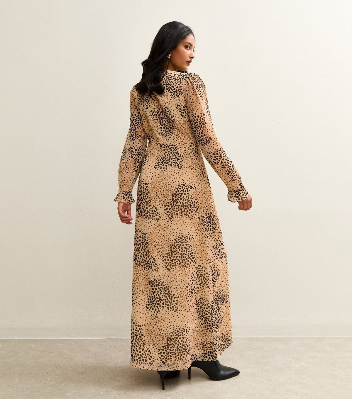 New Look Women's Brown Animal Print Long Sleeve Chiffon Maxi Dress New Look - 4