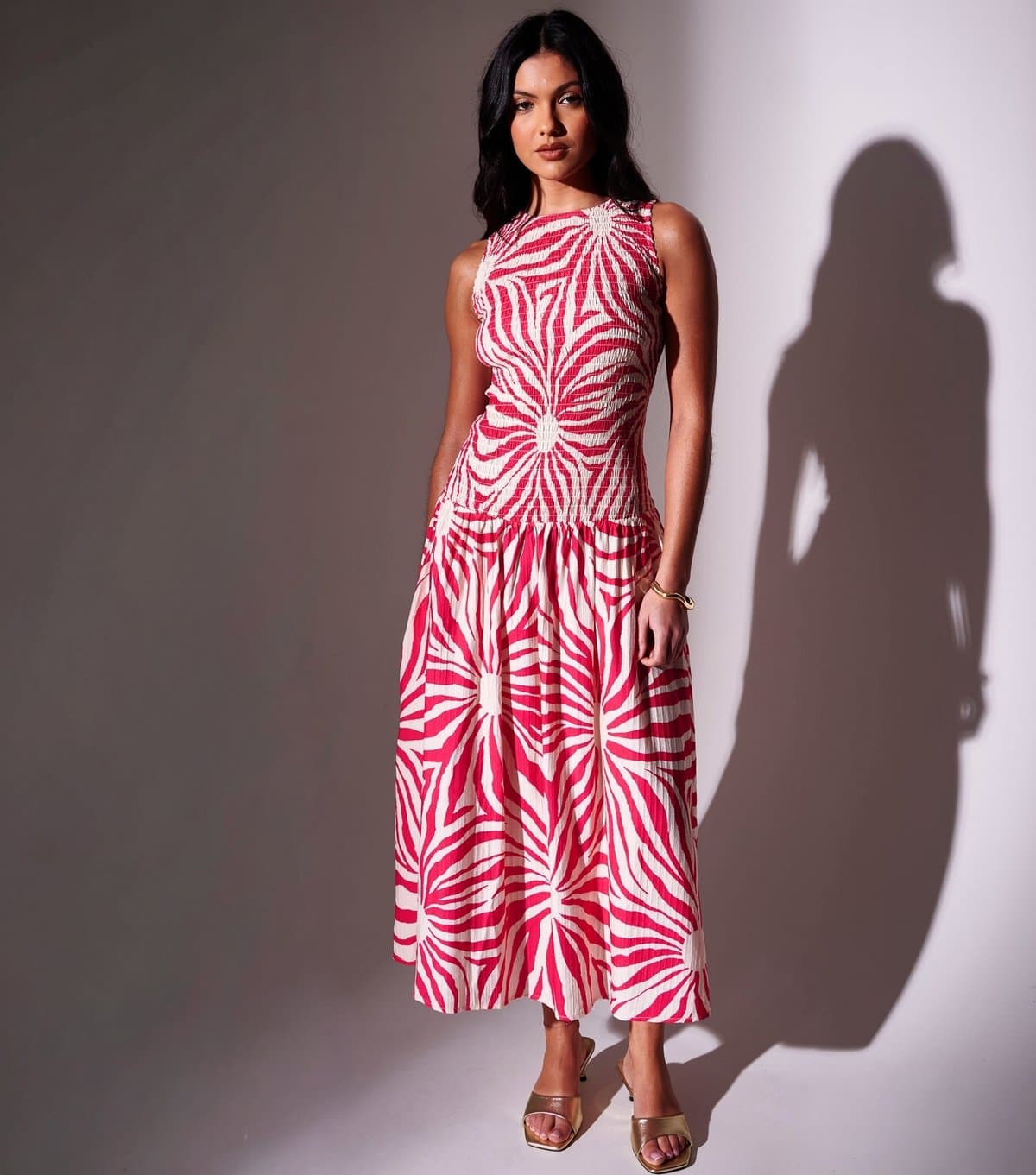 South Beach Women's Dark Pink Sunburst Print Shirred Maxi Dress South Beach New Look