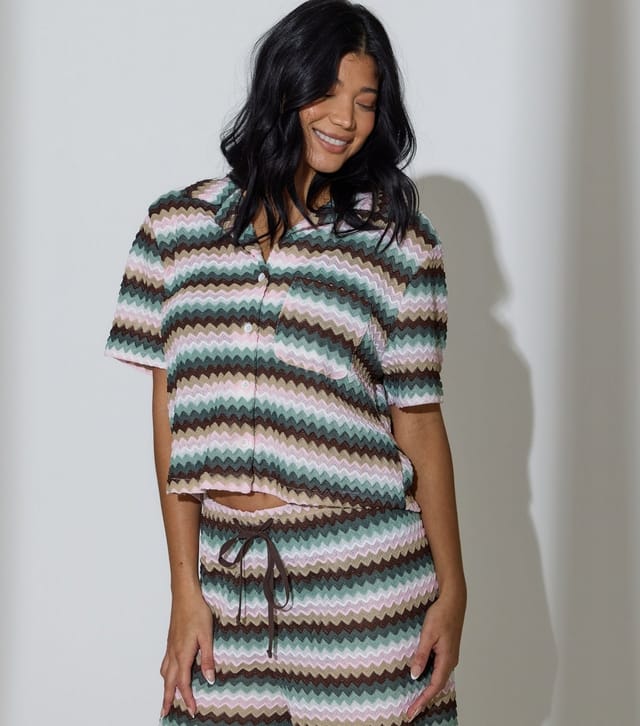 South Beach Women's Green Crocheted Boxy Shirt South Beach New Look - 3