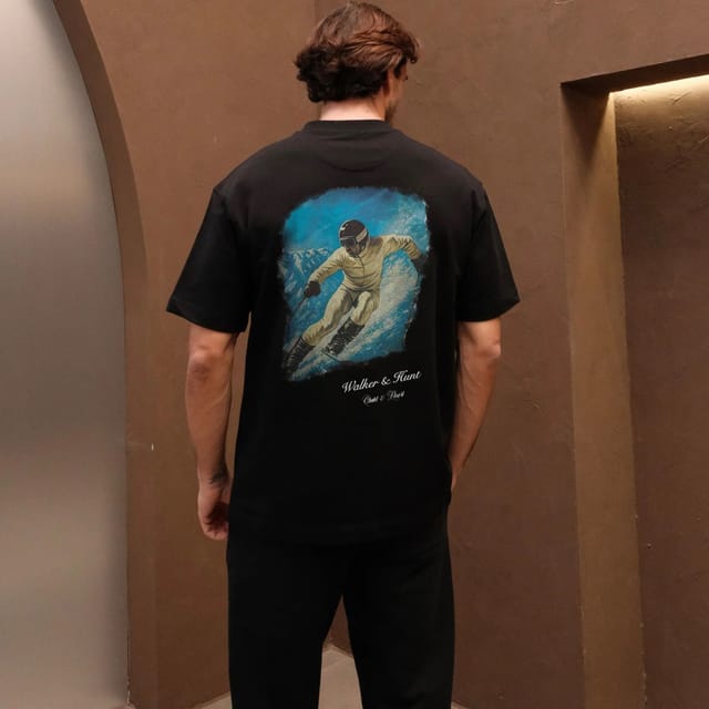 Walker & Hunt Walker & Hunt Men's Skier Tee in Black - 3