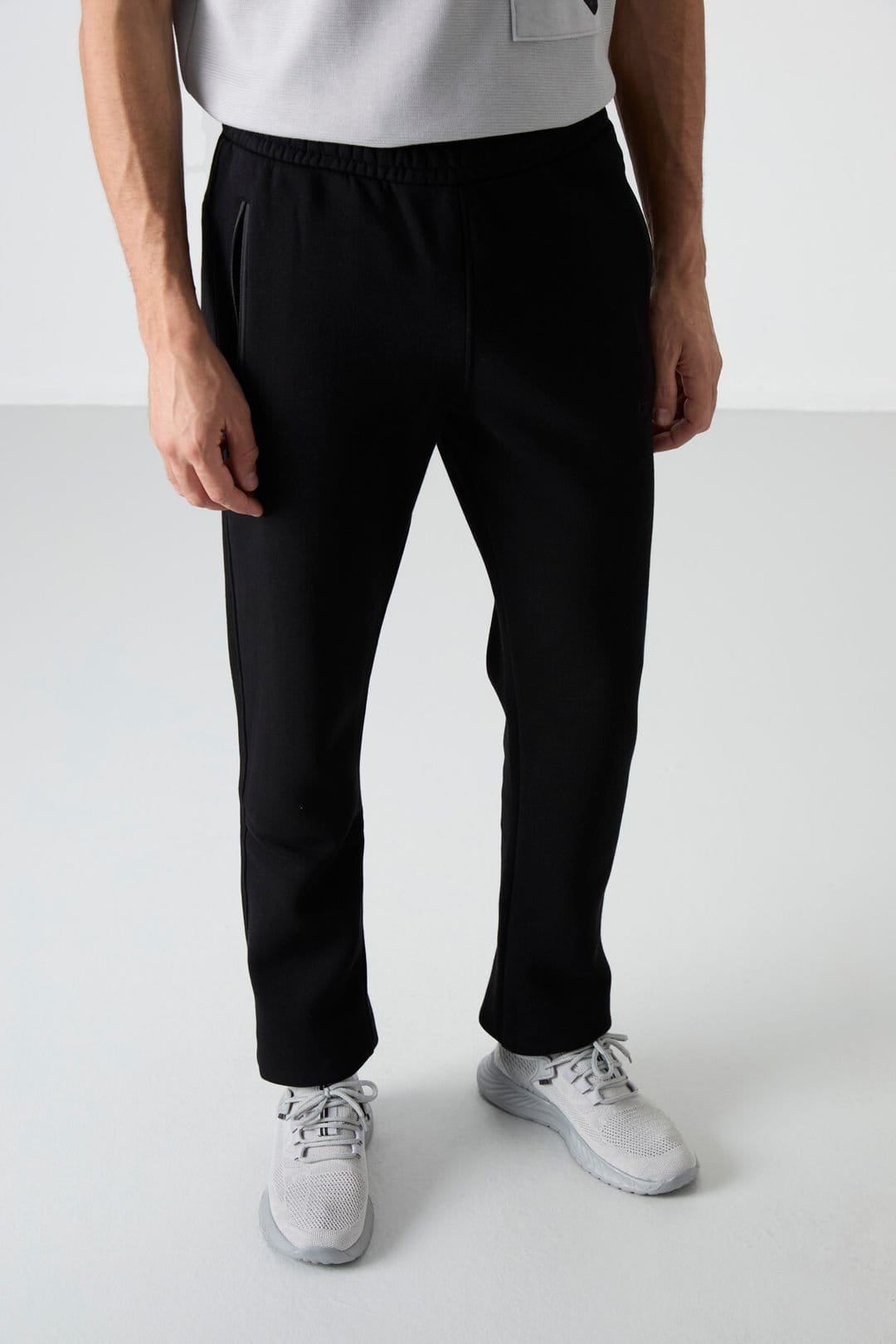 Tommy Life Tommy Life Men's Regular Fit Fleece Sweatpants in Black - 4