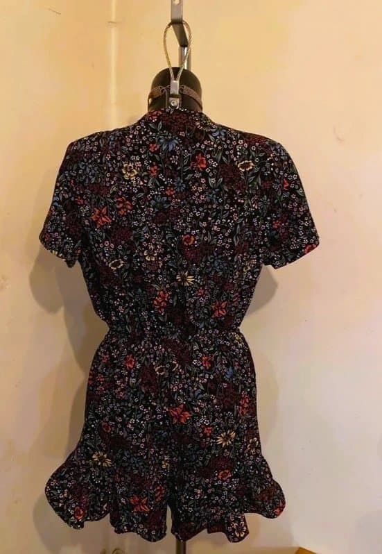 Glamorous Brand New Glamorous Playsuit Uk14 Plunge Neck Navy Mix Multi Floral