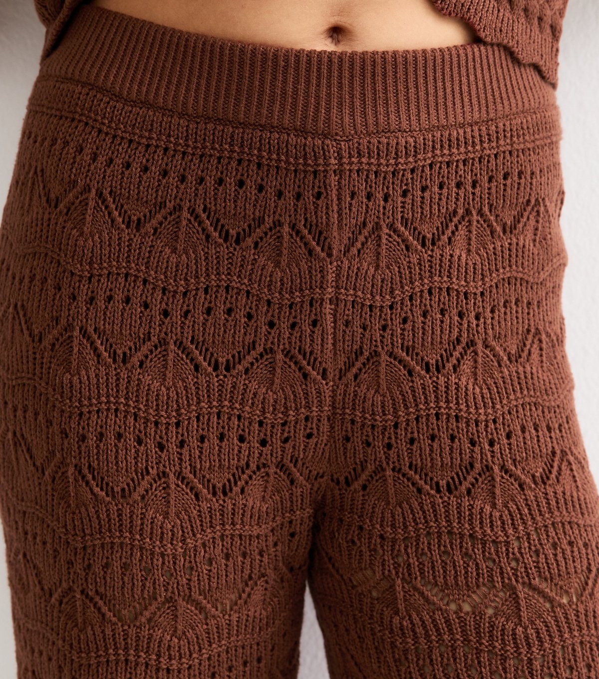 New Look Women's Petite Brown Cotton Rich Wave Stitchy Crochet-Look Knit Trousers New Look - 2