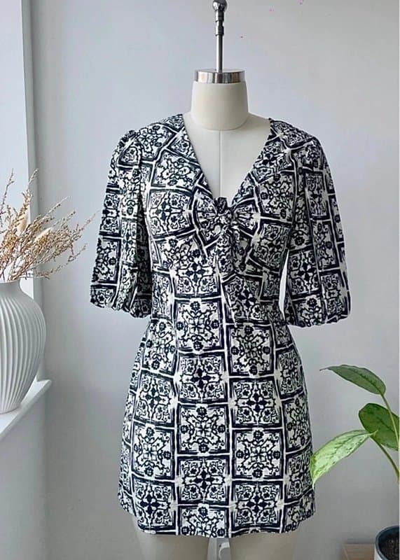 Next Next monochrome print sleeve mini dress RRP £30