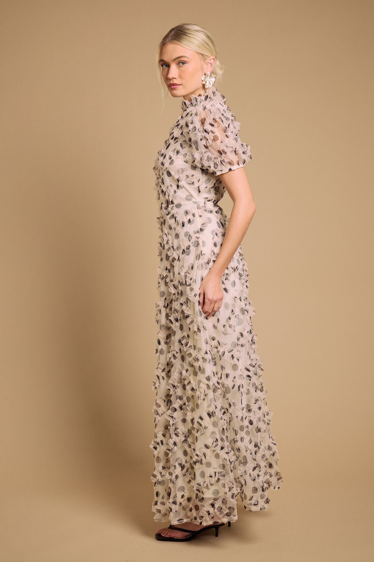 Oasis Oasis Women's Printed Textured Maxi Dress in Ivory - 2