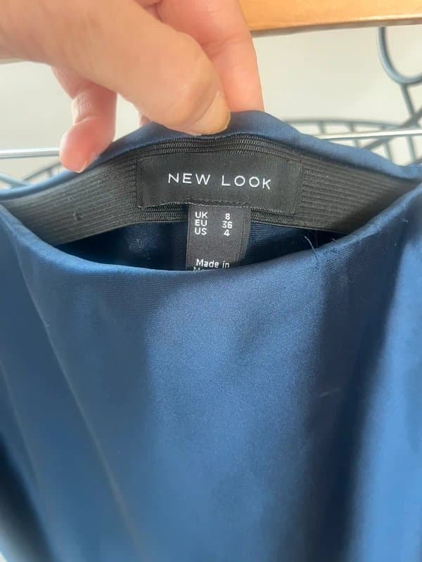 New Look Beautiful navy satin skirt