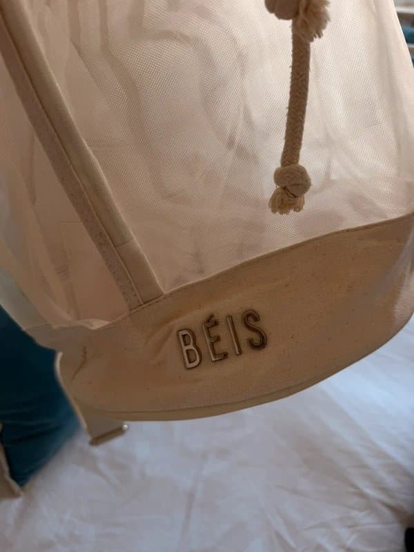 Beis Beis cream luggage ‘the high-bird’ backpack
