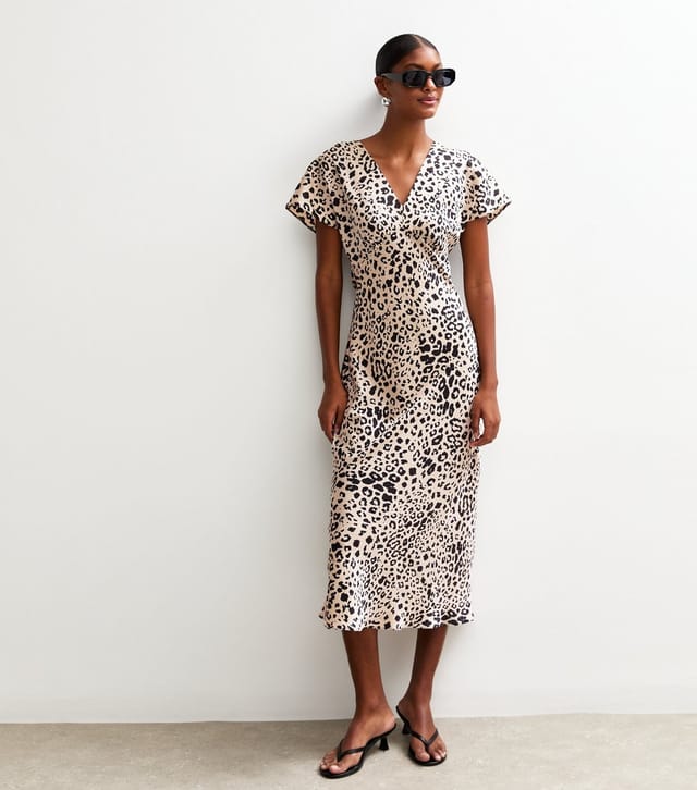 New Look Women's Off White Leopard Print Satin Bias Cut Midi Dress New Look - 3